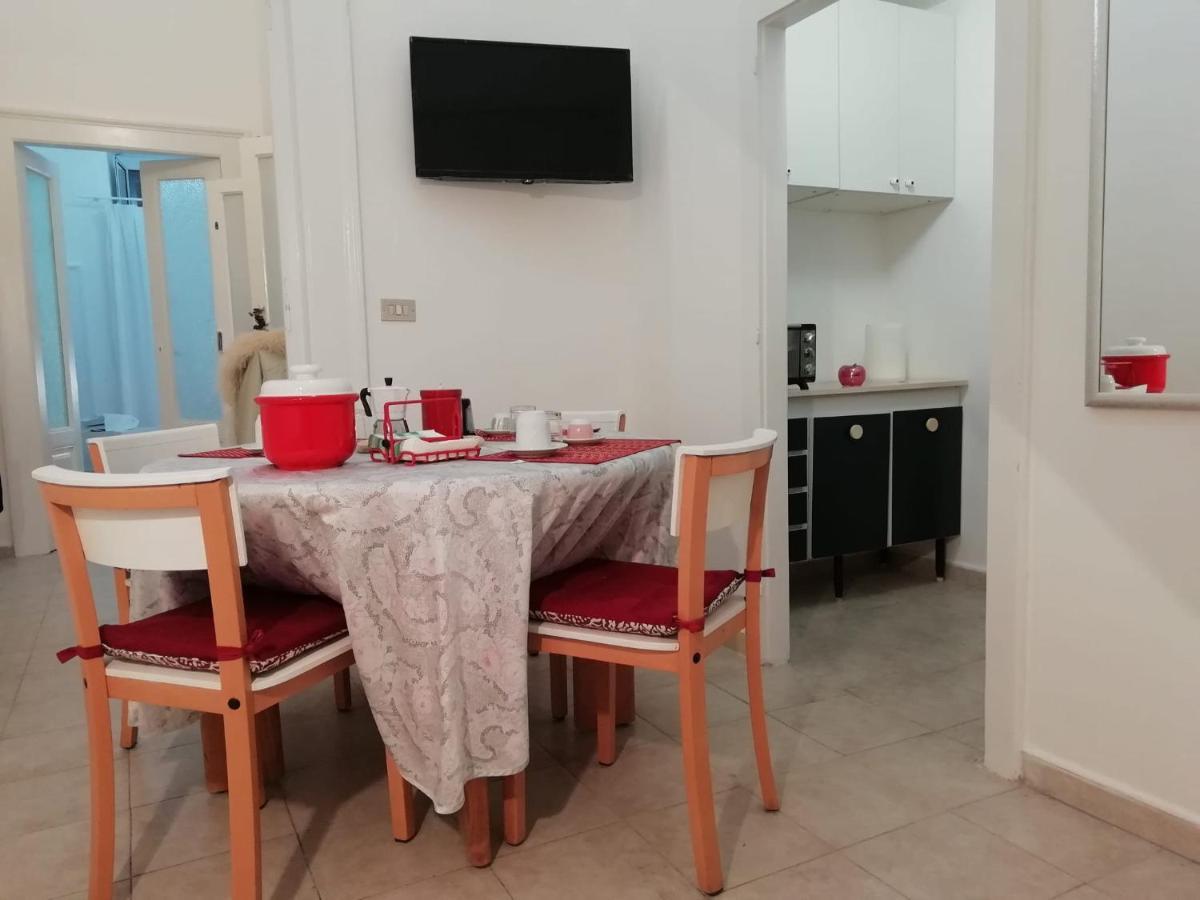Rosso Quintino Apartment Bari Luaran gambar
