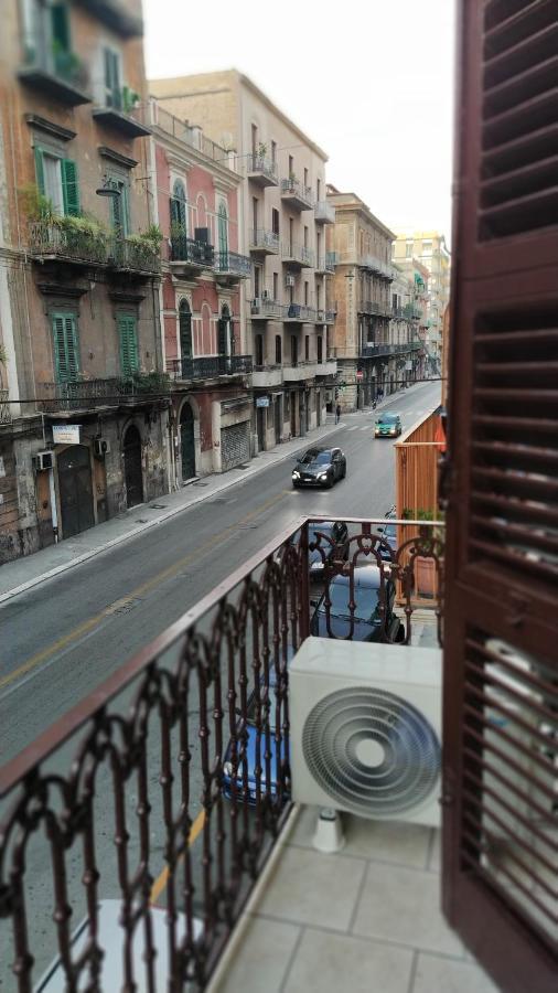 Rosso Quintino Apartment Bari Luaran gambar